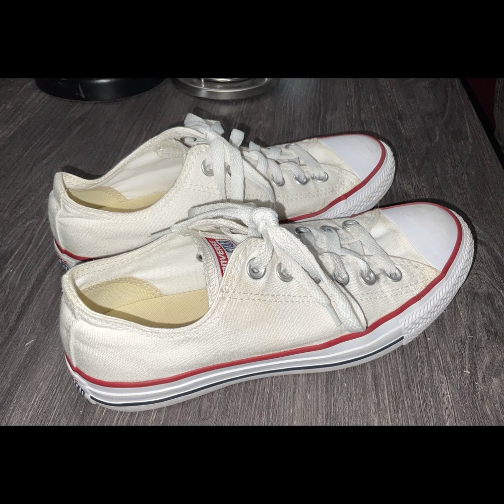 Converse All Star Chuck Taylor woman’s size 7.5